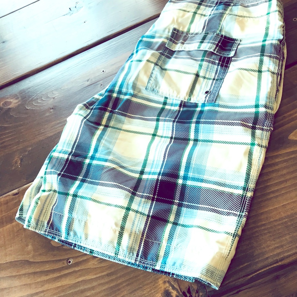 Men’s swim trunks